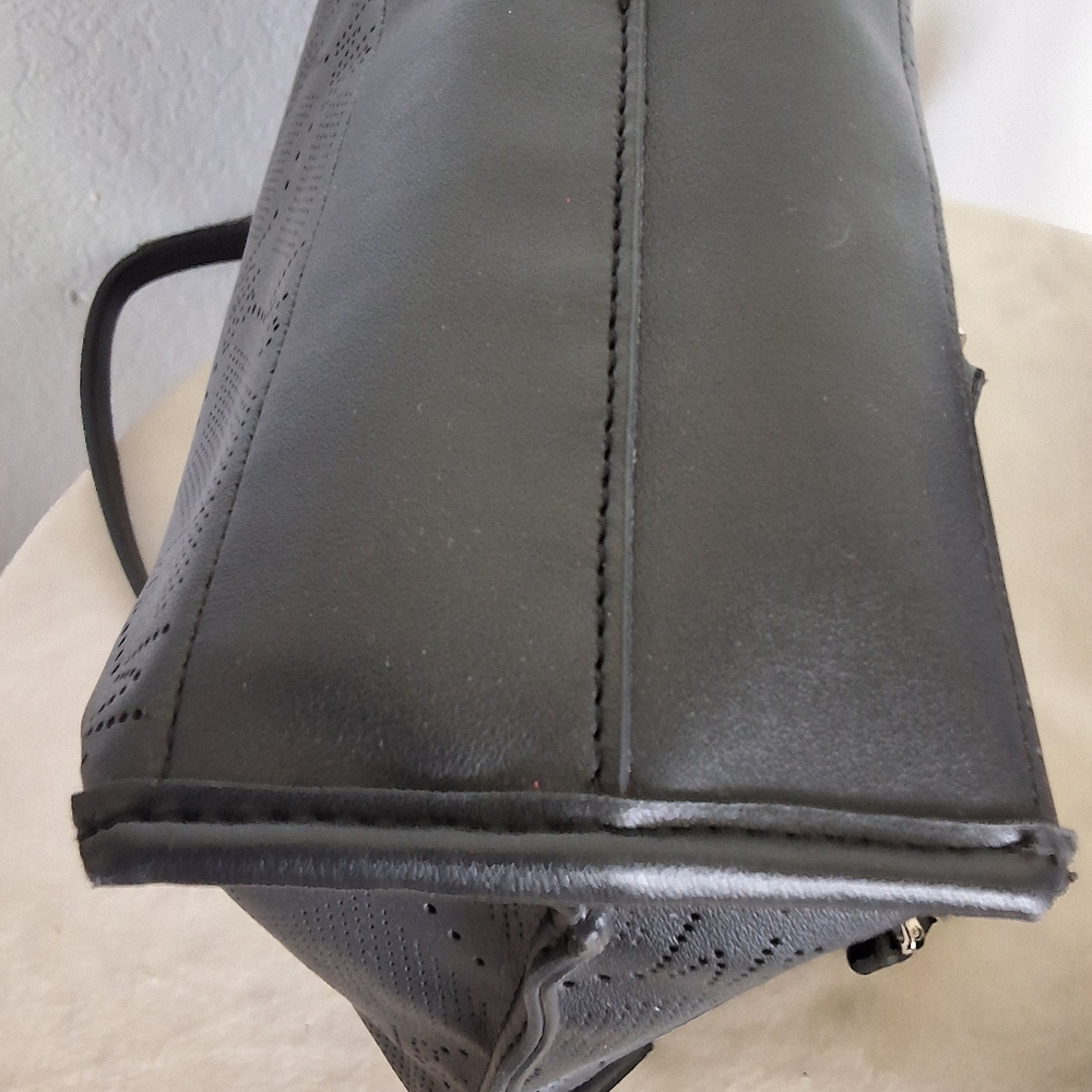 Steve Madden Black Tote Excellent Condition - Picture 6 of 6